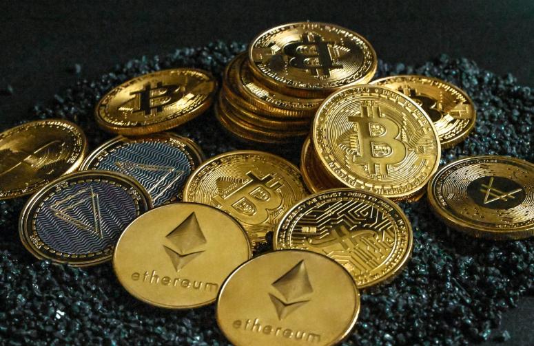 ETF 季即将到来？分析师推荐 3 个最佳加密货币预售投资机会