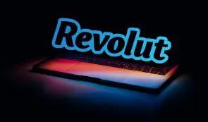 Revolut 提供美元直接兑换稳定币的功能，且不收取任何费用。