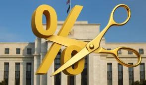 美联储官员权衡下一步行动，通胀有所缓解，但风险依然存在。