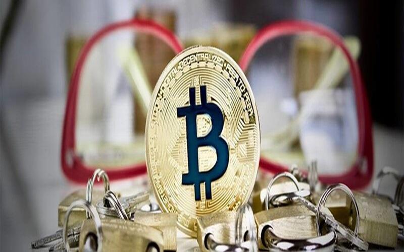 比特币期权市场对10万美元的价格暴跌做出反应；以下是目前的情况