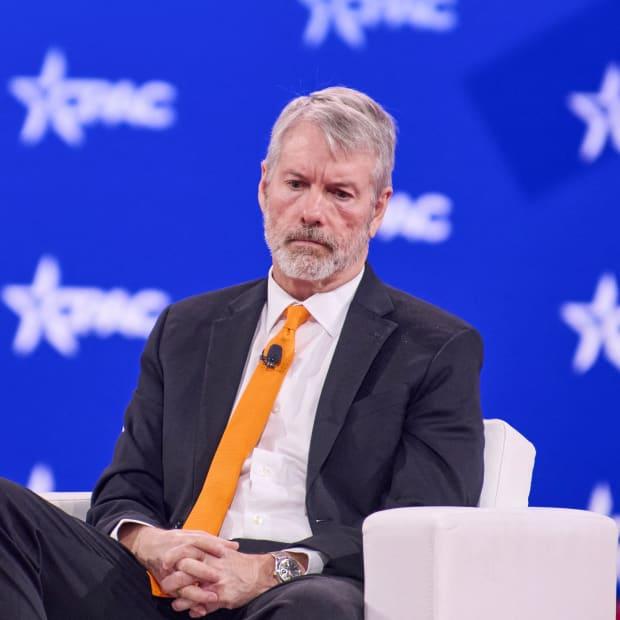 摩根大通警告称，MicroStrategy面临被主要股指除名的风险